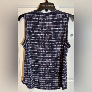 Women's Sleeveless Tie-Dye Top - Black and White